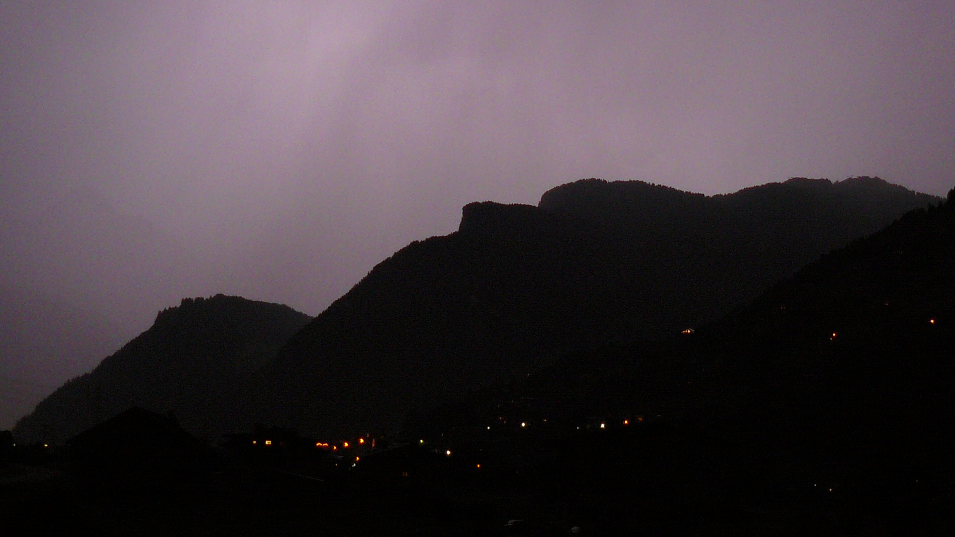 Wetterleuchten über dem Penken, Zillertal, Tirol