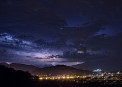 Wetterleuchten über Salzburg