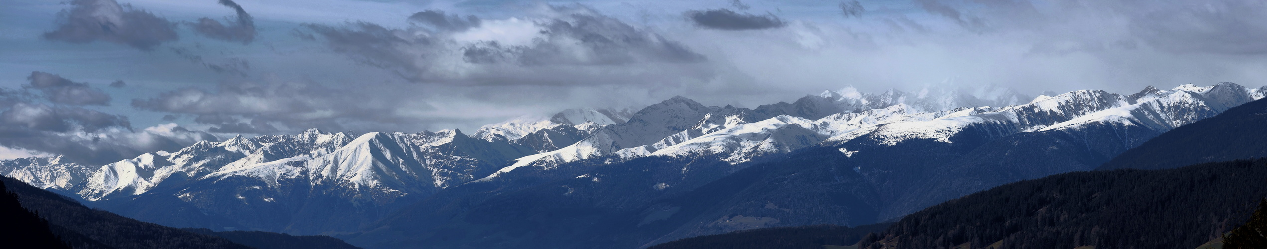 Wetterscheide Alpenhauptkamm