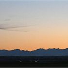 Wettersteingebirge gestern Abend von der A 8