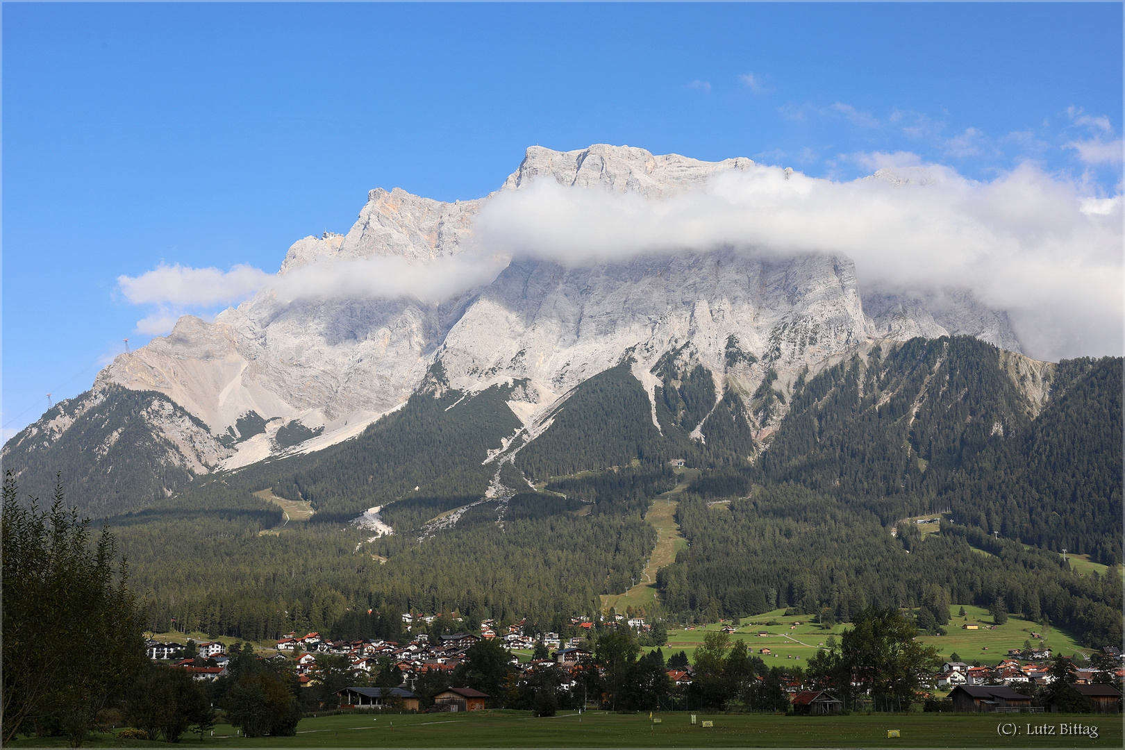 Wettersteingebirge mit Zugspitze Foto & Bild | urlaub, world, wolken