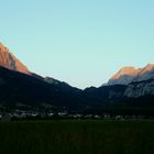 Wettersteinmassiv und Sonnenspitze im Abendlicht