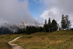 Wettersteinspitze in Wolken