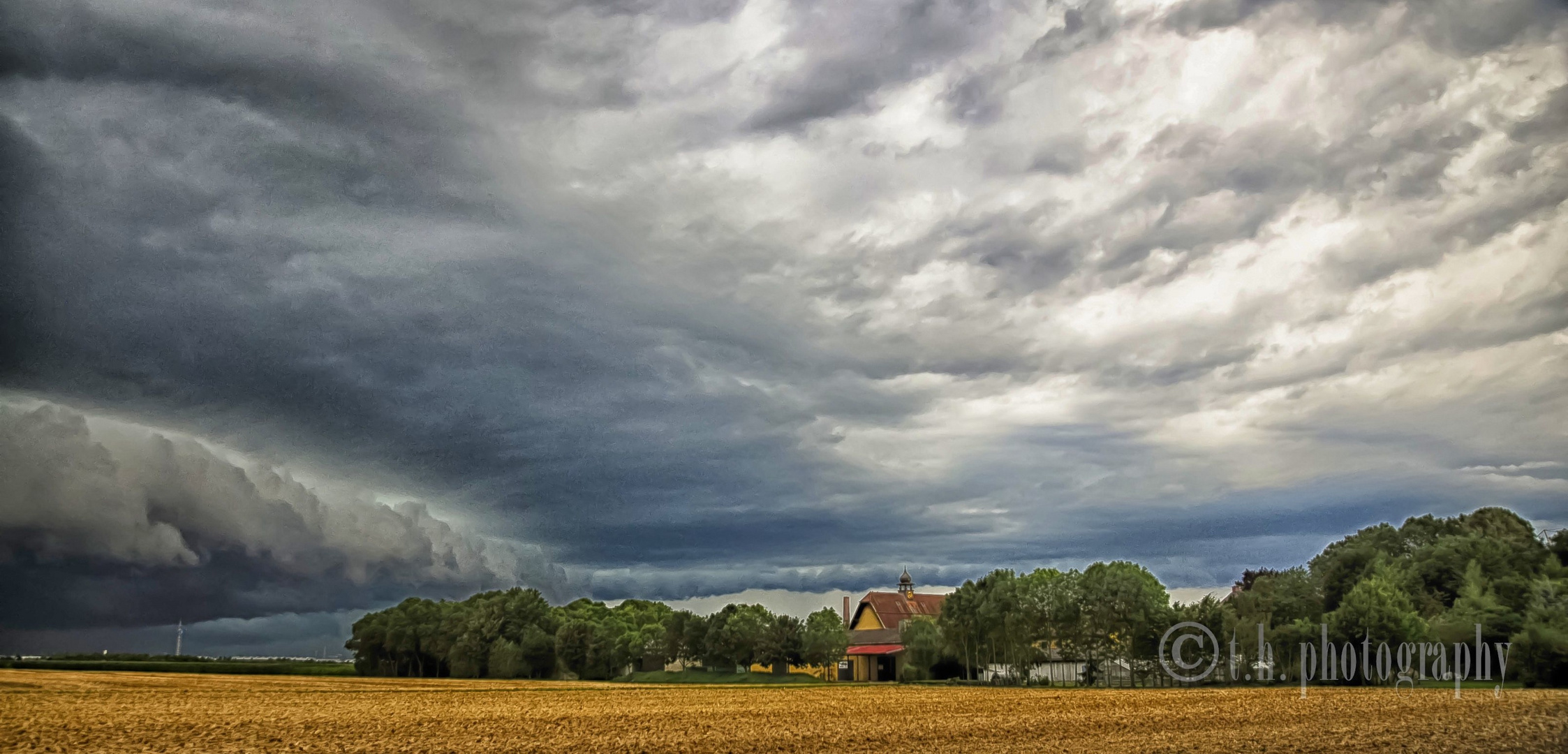 Wetterumschwung Unwetter HDR