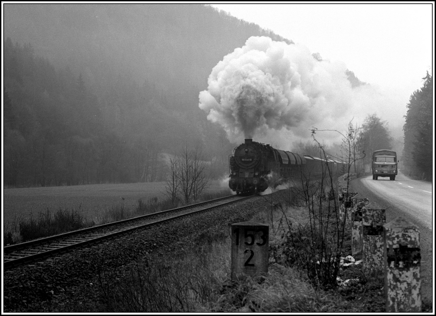 Wettrennen zwischen der Schiene und der Straße