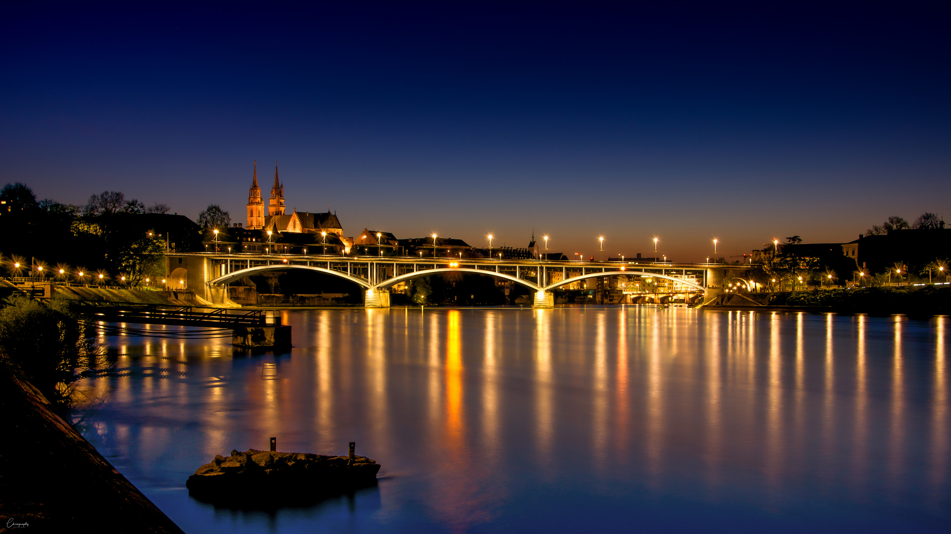 Wettsteinbrücke bei Nacht