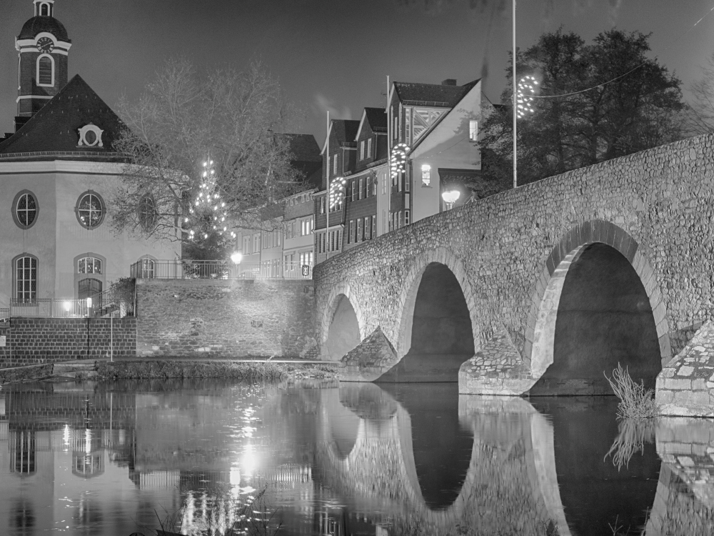 Wetzlar bei Nacht - Alte Lahnbrücke -