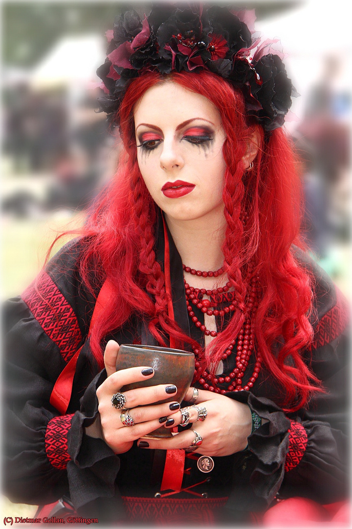 WGT Leipzig 2015 - Anna in rot II