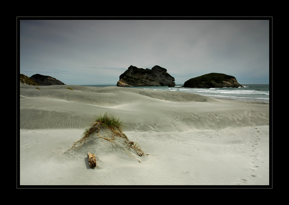 Wharariki Beach