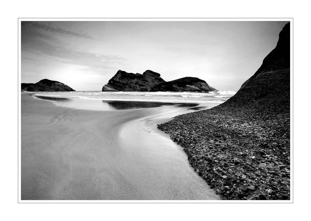 WHARARIKI BEACH