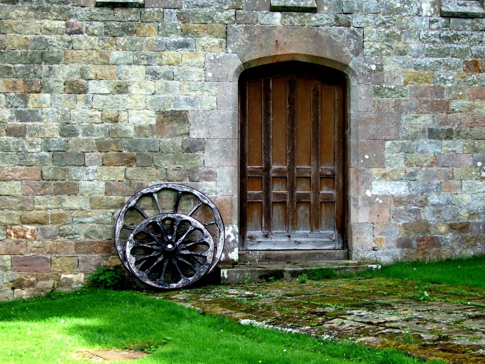 wheels and door