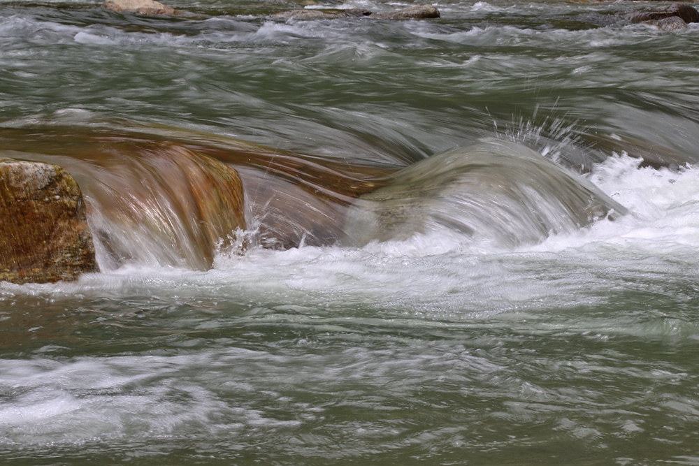 where peaceful waters flow