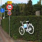 White Bikes, weiße Fahrräder