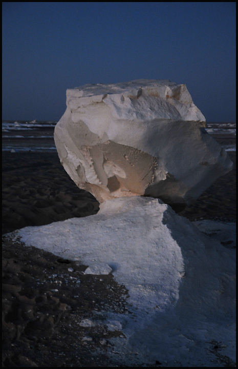 white desert after sunset (or before sunrise?)