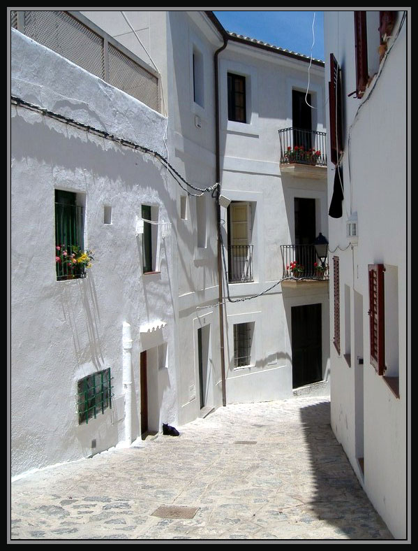 White Eivissa