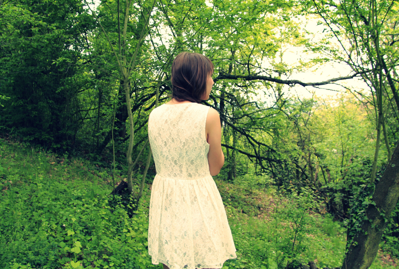 white flower dress