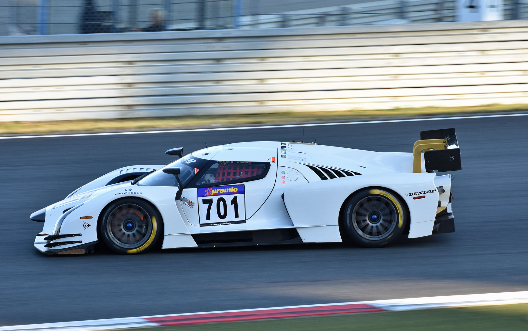 White Glickenhaus SCG003C 