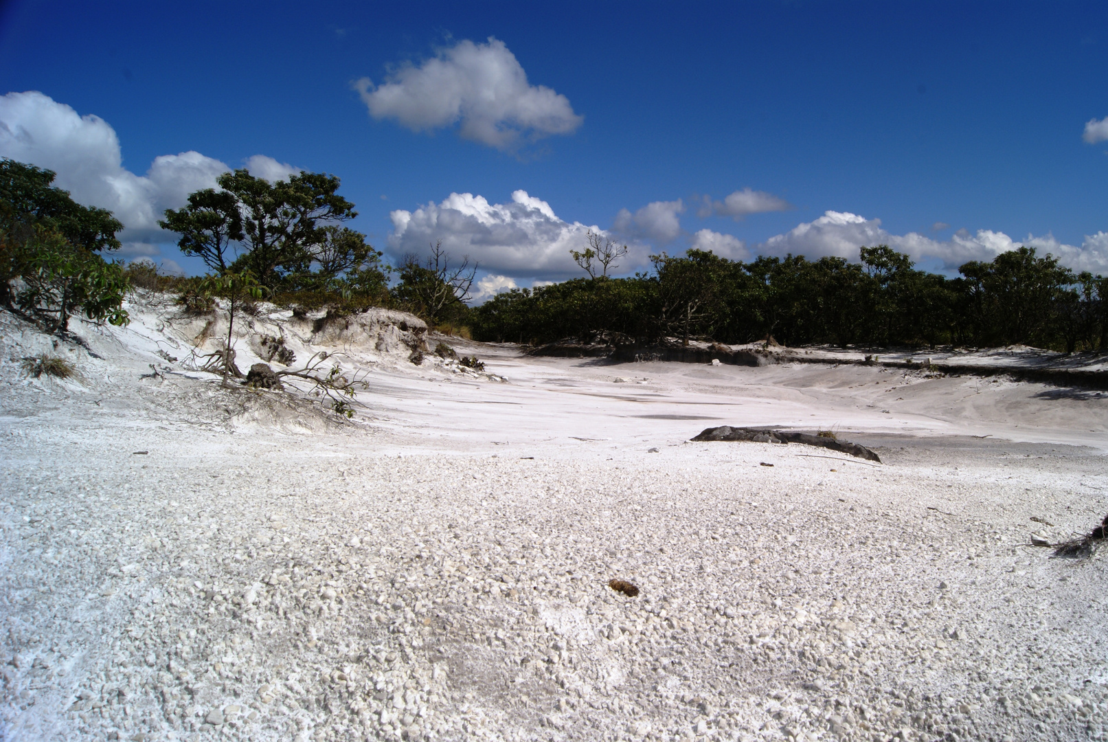 White sands in Lapinha hills