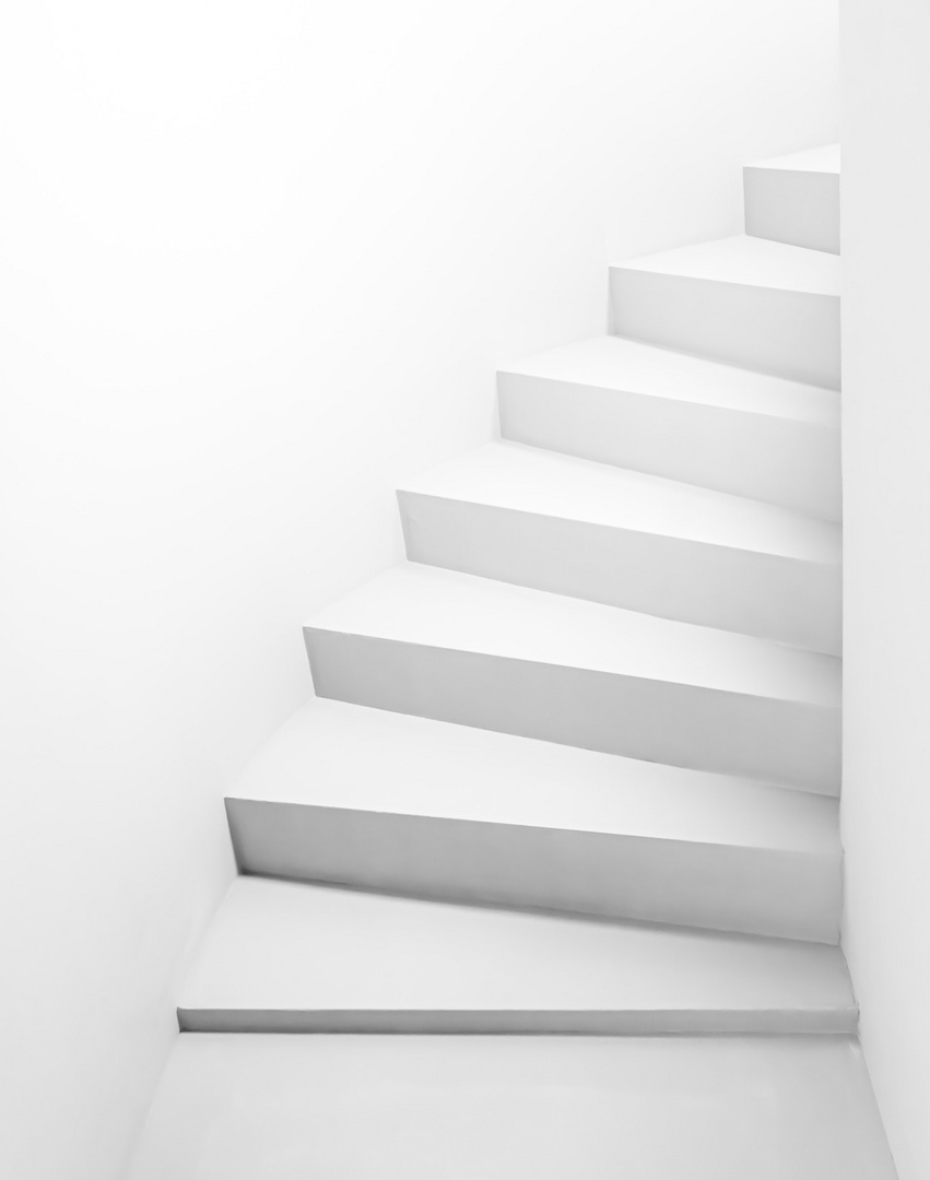 white staircase - BF 20210813