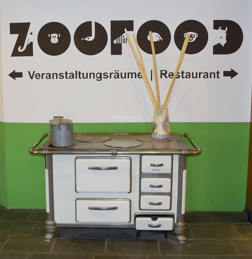 Wie dazumal -alter Kohleherd Foto & Bild | historisches, altes