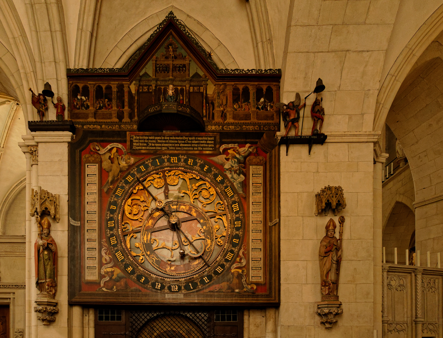 wie dazumal- astronomische Uhr