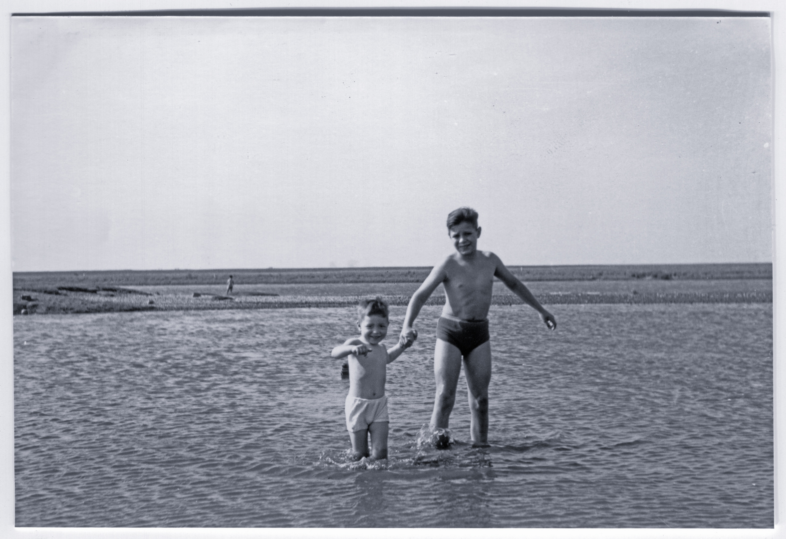 Wie dazumal - Ausflug an den Rhein ca. 1957