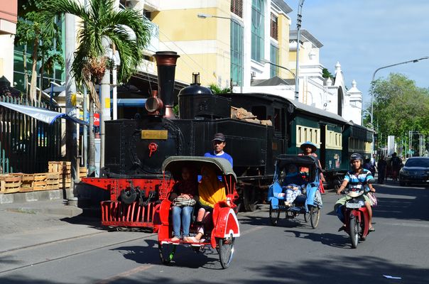 Wie dazumal - Dampfstraßenbahn in Solo/Indonesien 