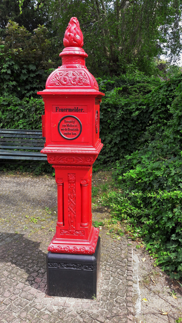 Wie dazumal : Historischer Feuermelder Berlin Promenade Tegeler See