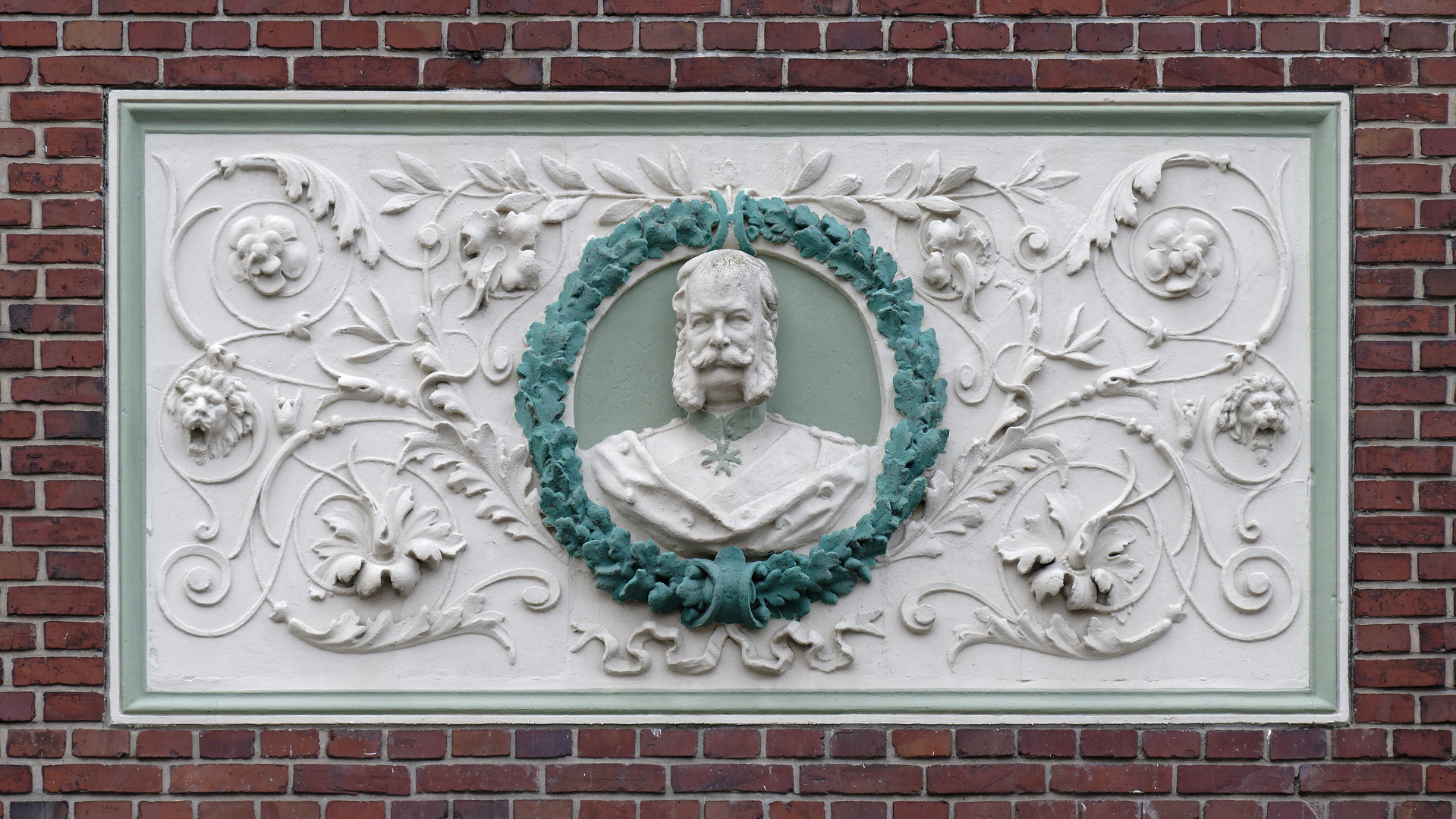 Wie Dazumal - Kaiser Wilhelm I. an einer Hausfassade