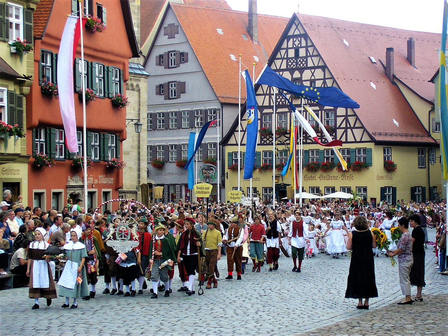 Wie Dazumal: Kinderzeche Dinkelsbühl  Festzug  (vermute  2014)