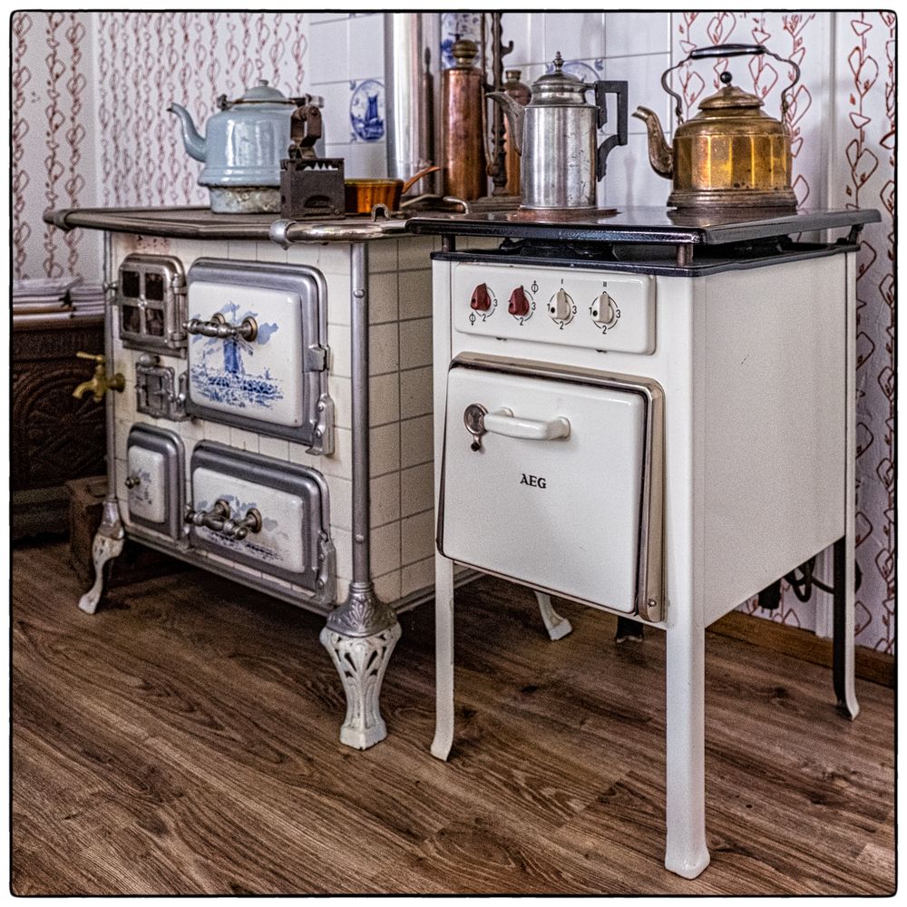 wie Dazumal - Kochen mit Holz, Kohle und Strom Foto & Bild ...