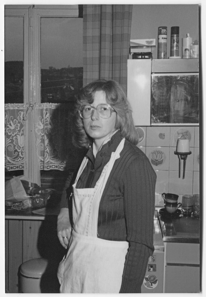 Wie dazumal - Meine Frau 1973 Foto & Bild | zuhause, küche, früher