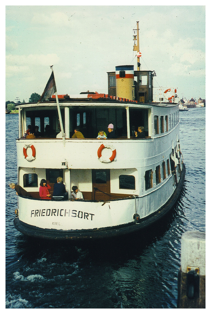 wie dazumal... Motorschiff  "Friedrichsort"  - Kiel