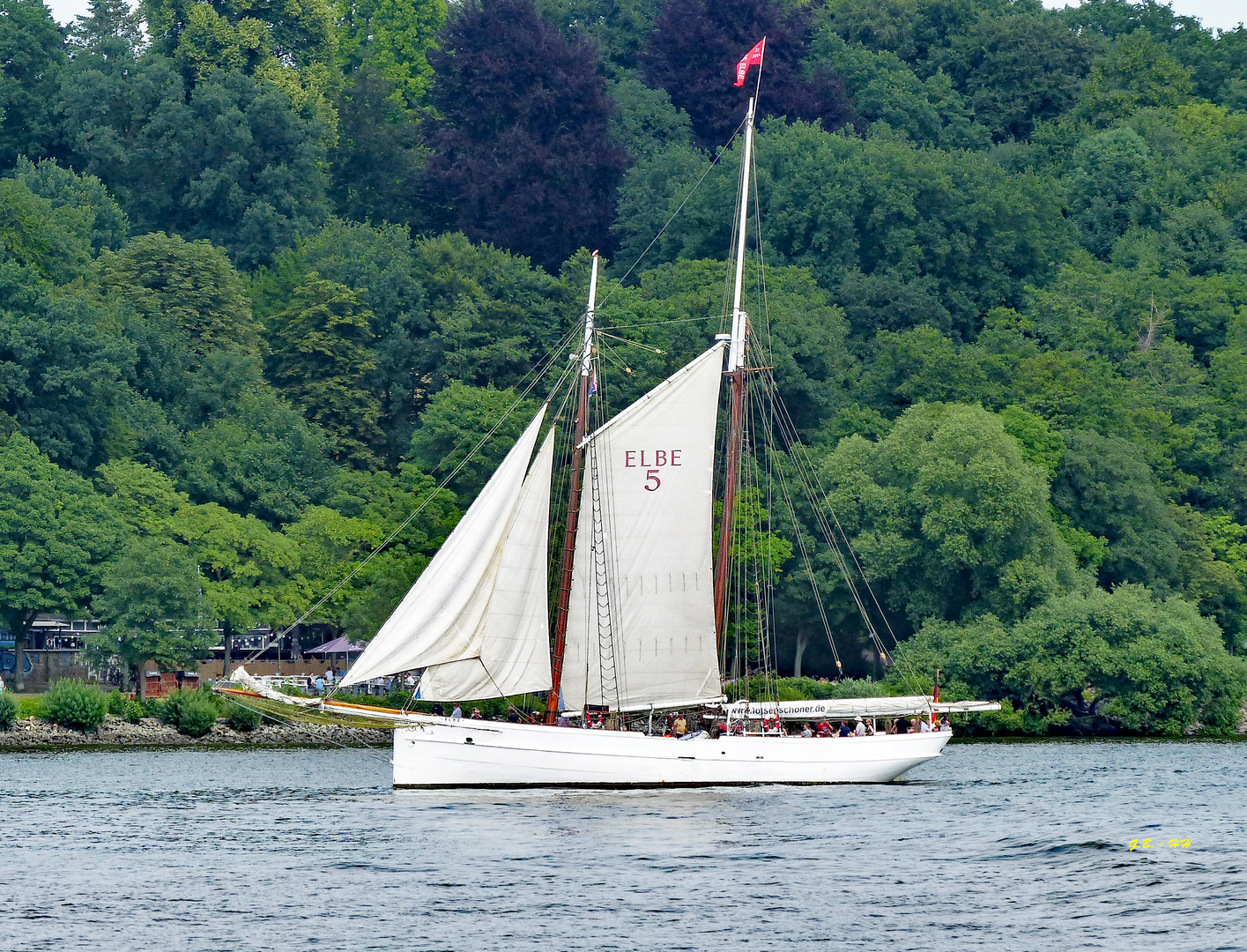 wie dazumal.....Lotsenversetzboot ELBE 5 - Baujahr 1883......