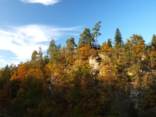 wie ein Adlerhorst . . .