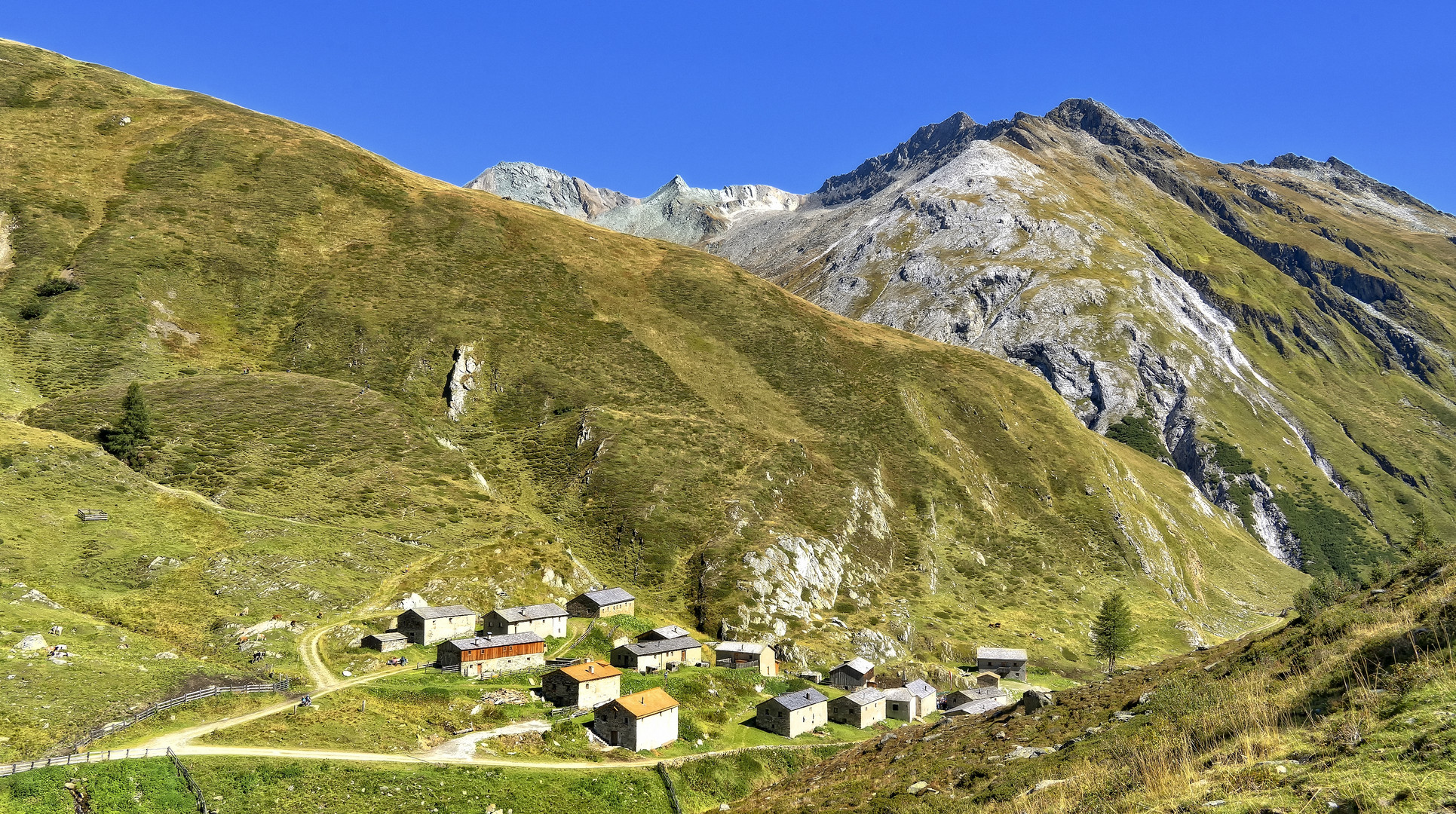 wie ein Gebirgsdorf aus dem Himalaya