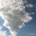 wie ein Wolken-wirbel-sturm geformt