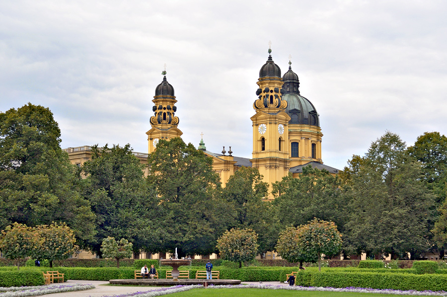 Wie heißt diese Kirche?