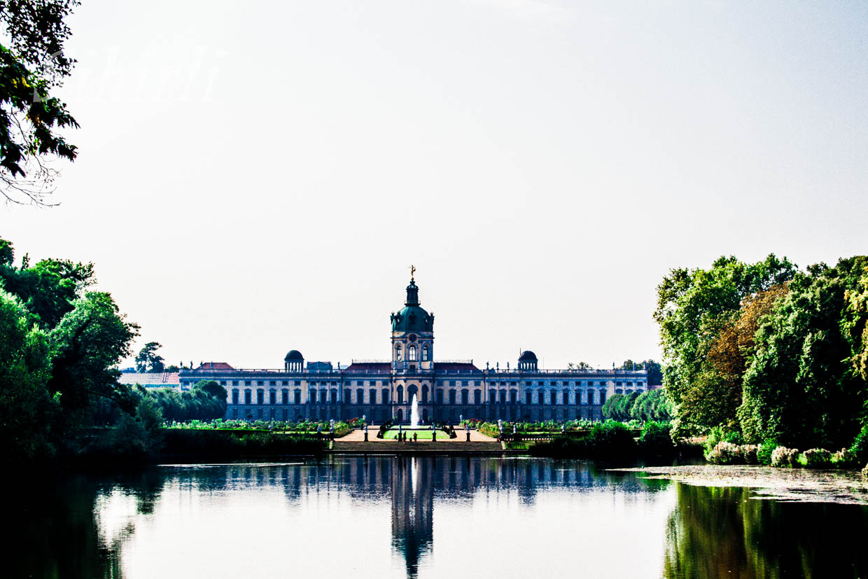 Wie ich da wandelte durch die Schlossanlage