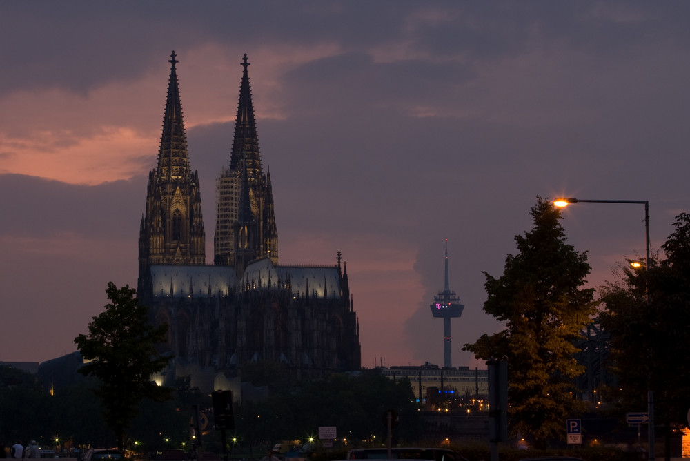 wie immer --- Der berühmte Kölner Dom --- was sonst ....