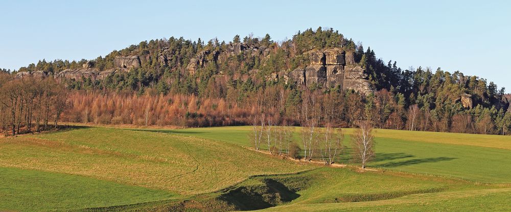 Wie kann man dem Rauenstein an der Elbe als Bergportrait gerecht werden...