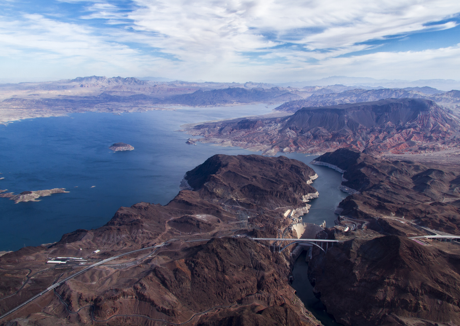 wie klein er doch aussieht, der Hoover Dam