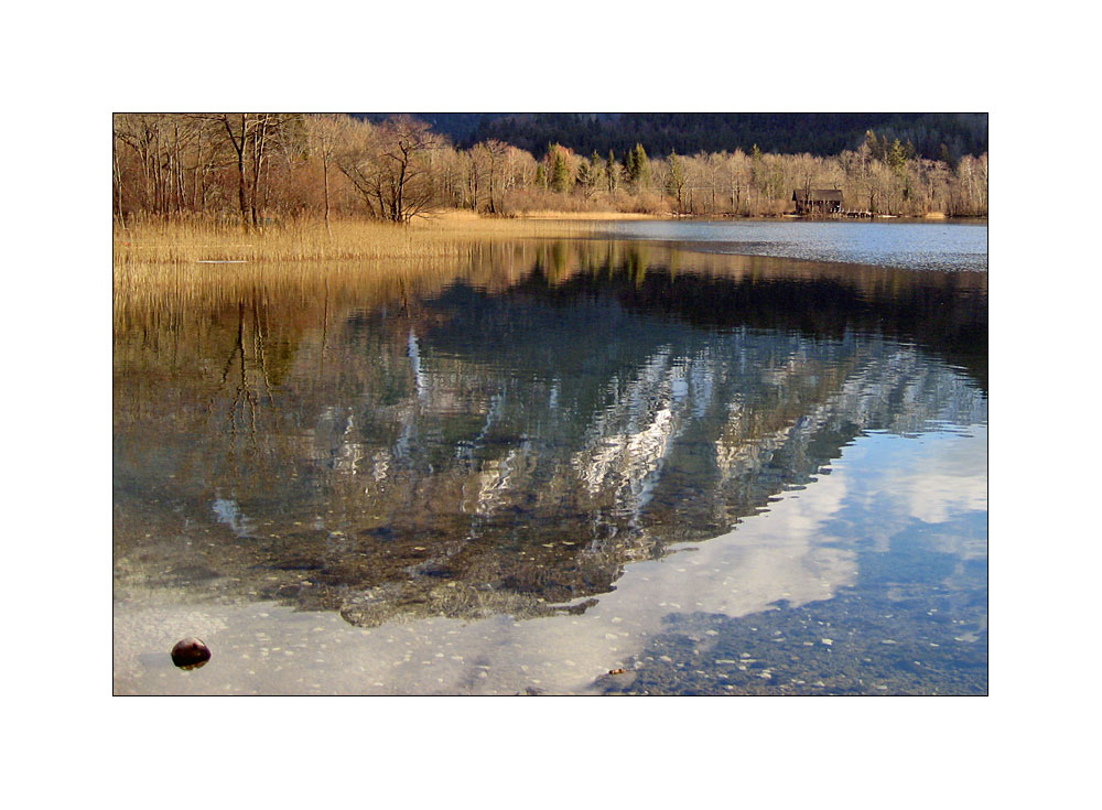 wie kommt der berg in den see?