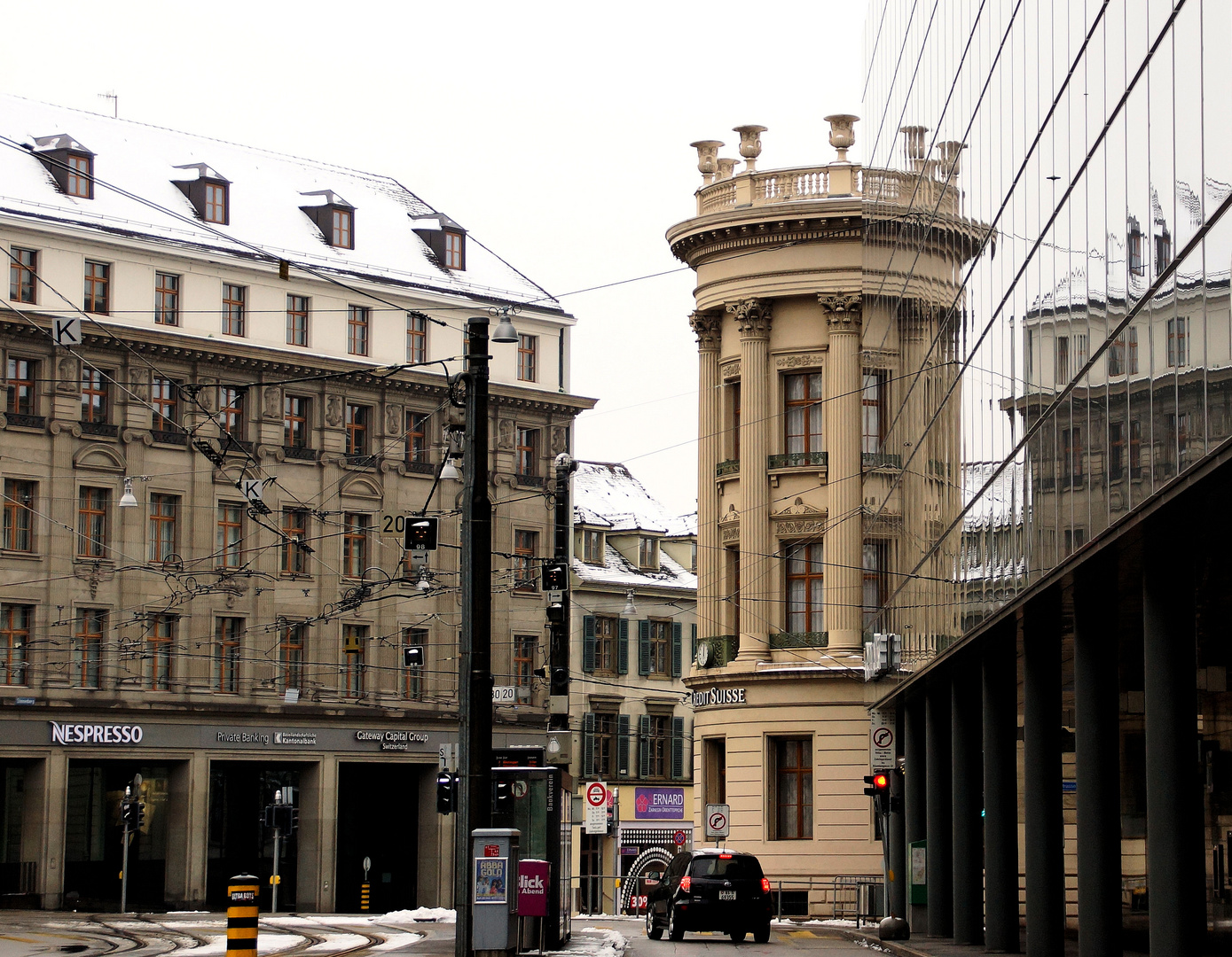 wie macht man aus einem Eckhaus einen frei stehenden Turm?