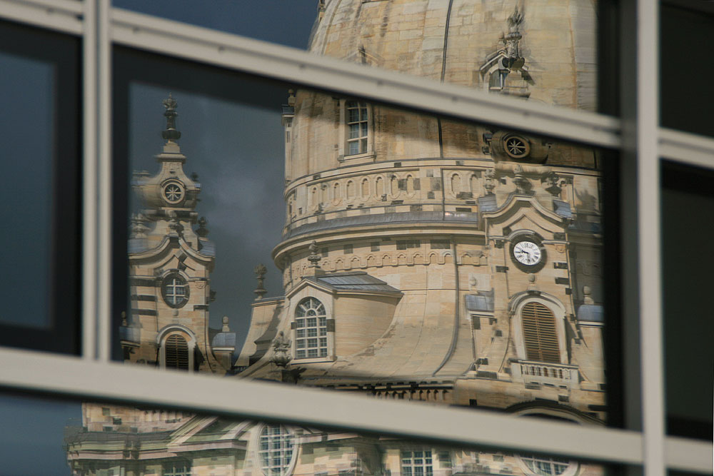 Wie spät ist es an der Frauenkirche ? - 1