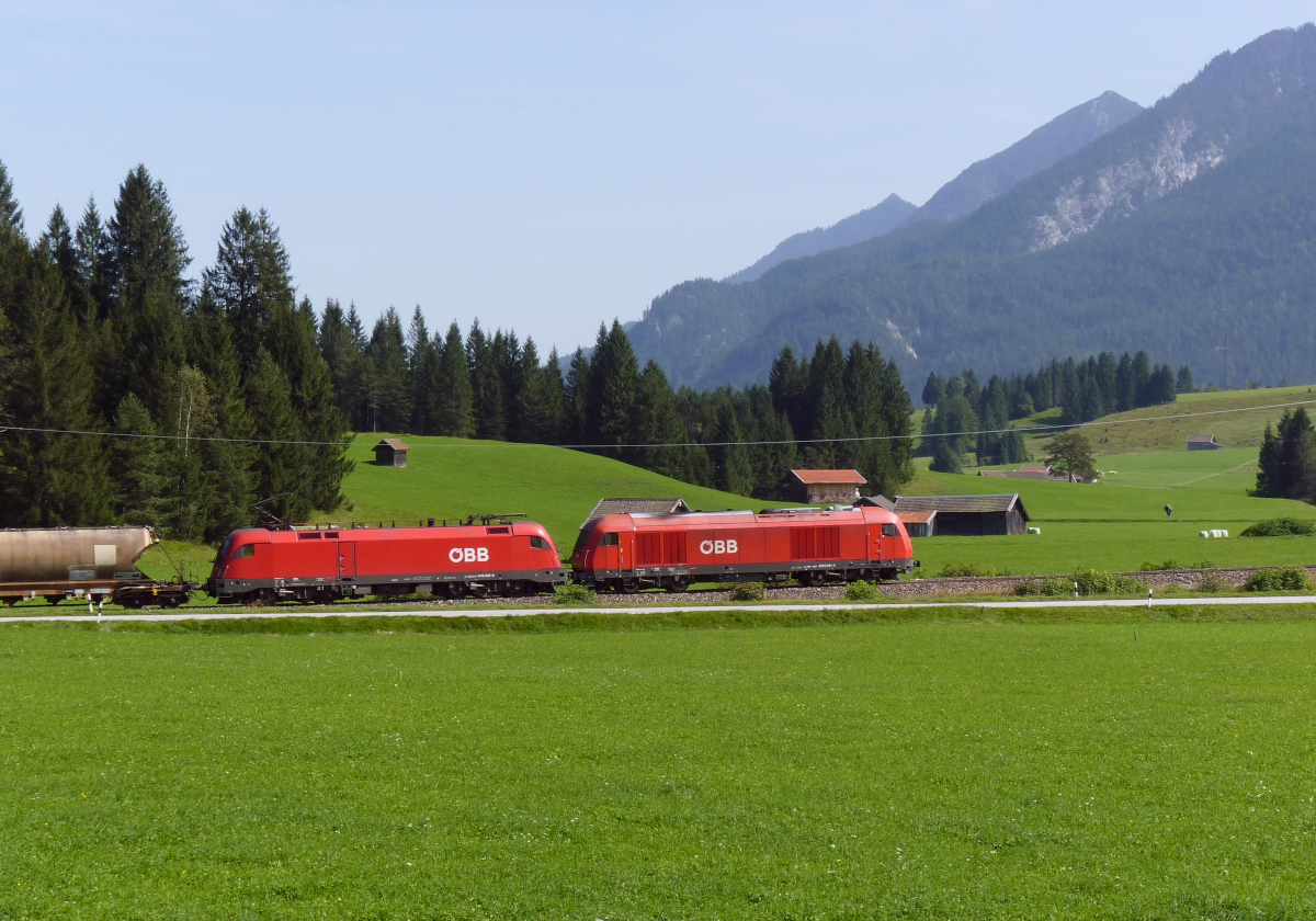 Wie viele Wagen hängen am Zug?