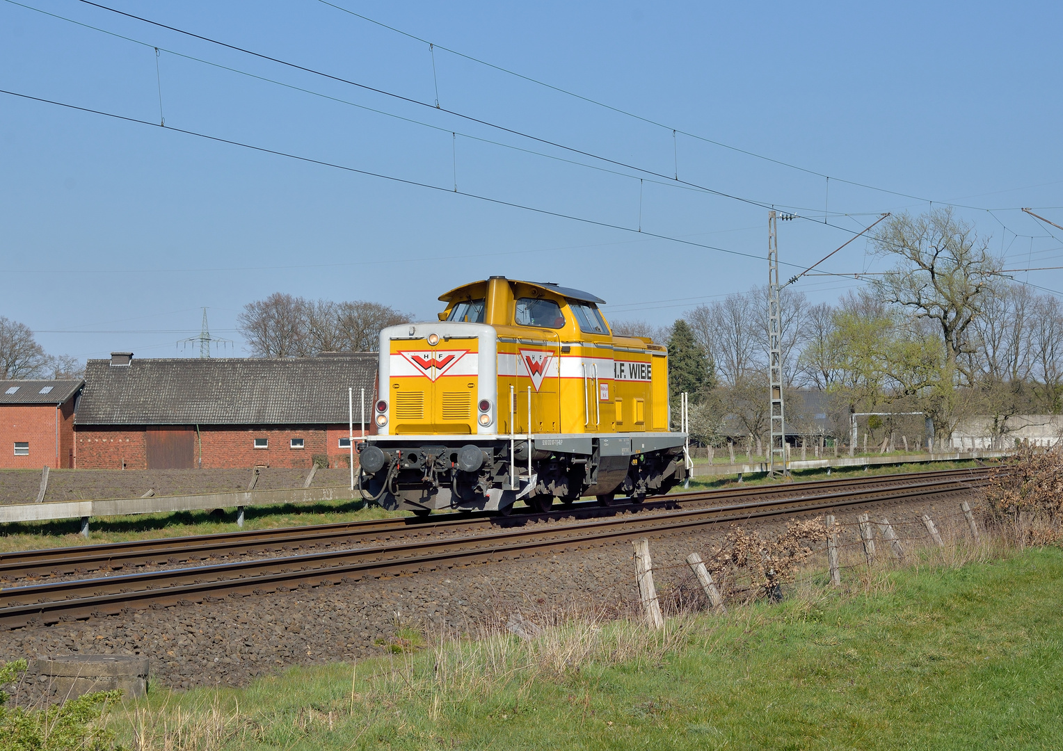 Wiebe Lok 4 --212 107-7-- am 06.04.20 in Hamm-Neustadt