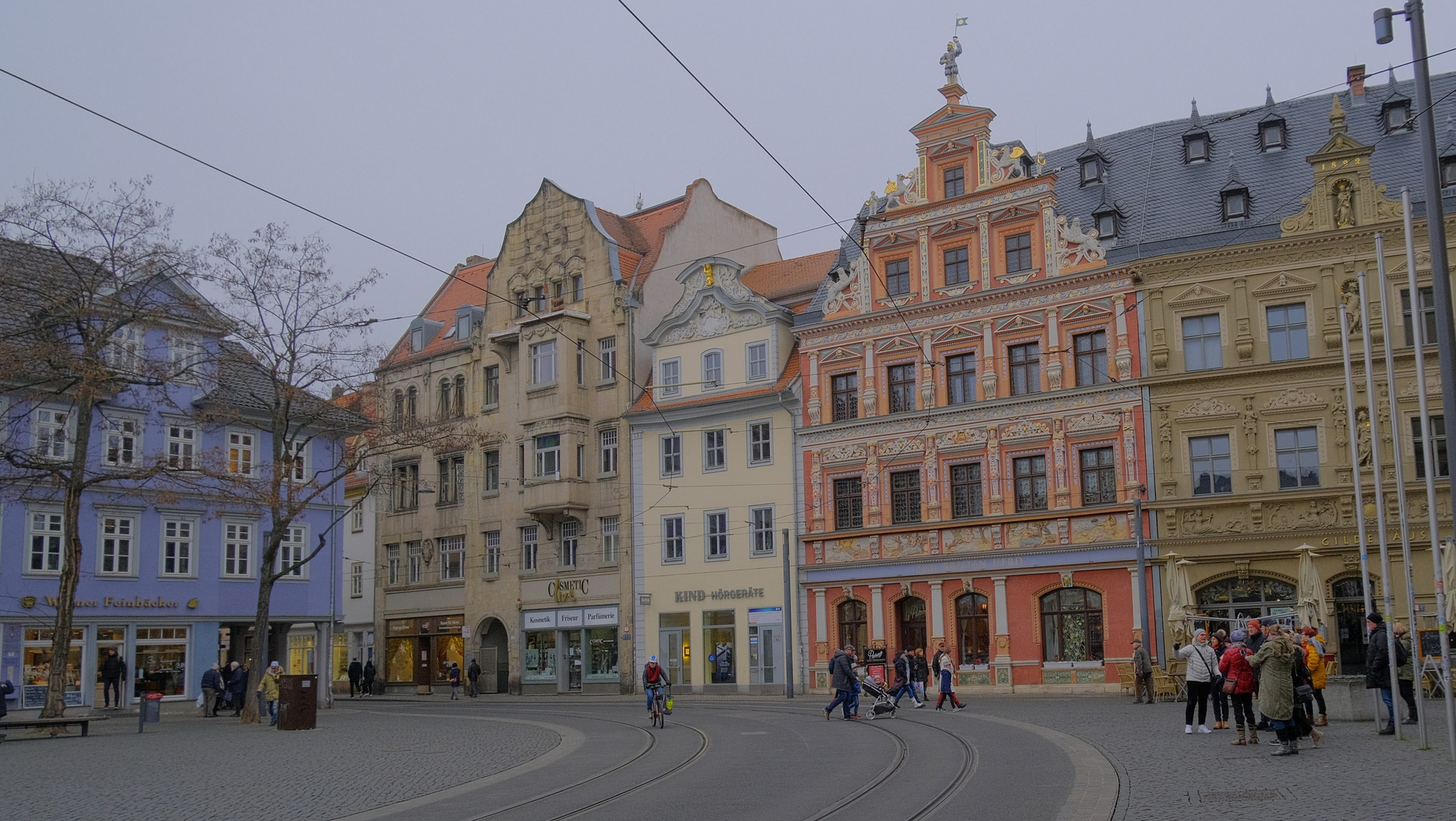 wieder in Erfurt, schöne Häuser (en Erfurt otra vez, hermosas casas)