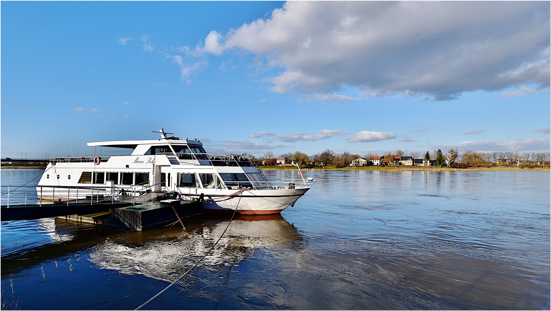 Wieder mal die ELBE...