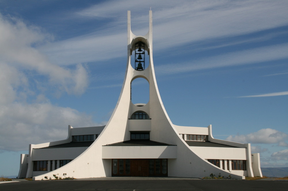 wieder mal die sehr interessante Kirche von Stykkishólmur